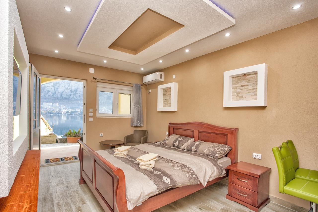 Apartments Bella Vista Kotor Bagian luar foto